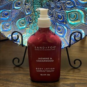 Sand and Fog Jasmine & Cedarwood Body Lotion - Red